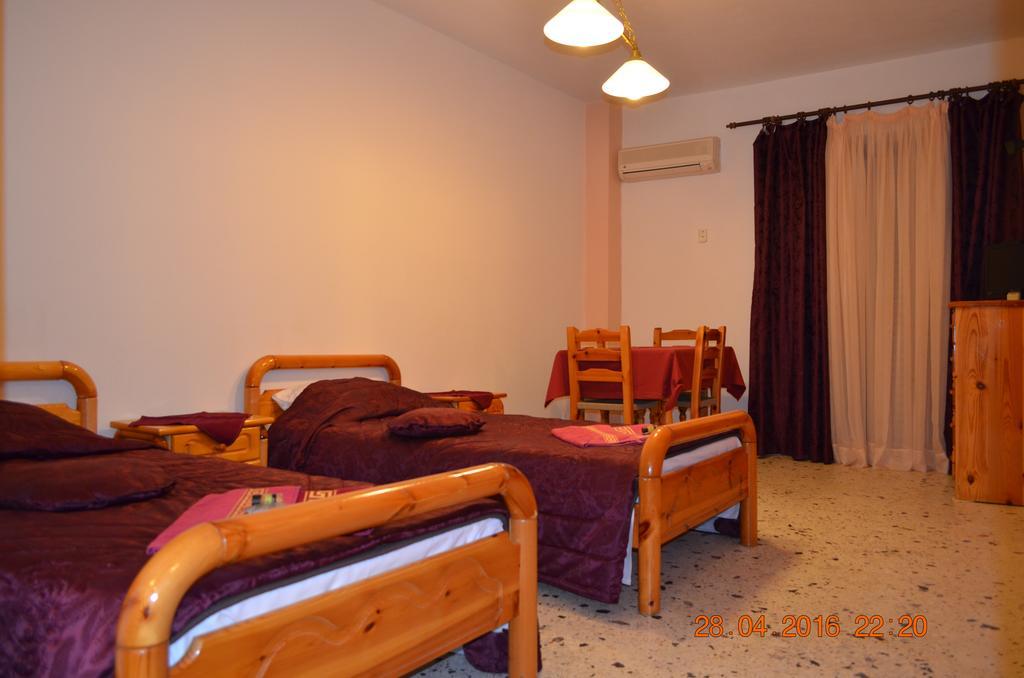 Apartments Zoumperi Nea Makri Exterior photo