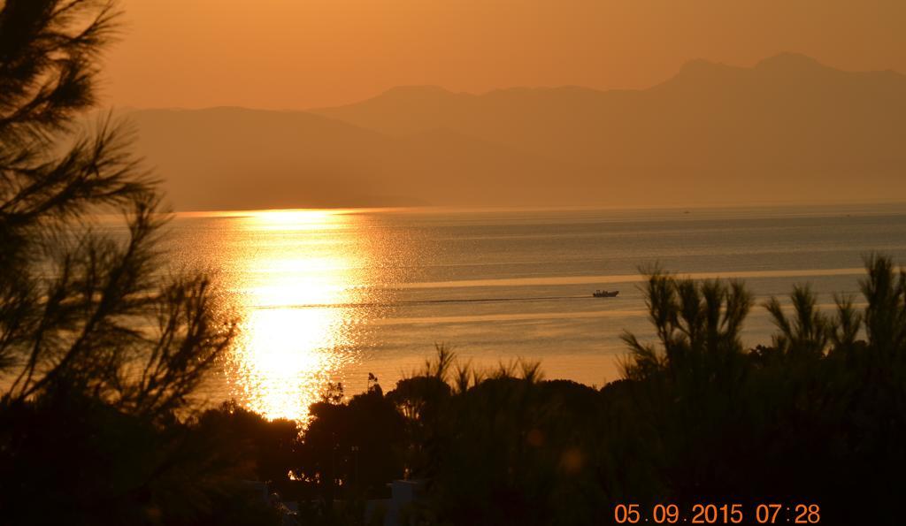 Apartments Zoumperi Nea Makri Exterior photo