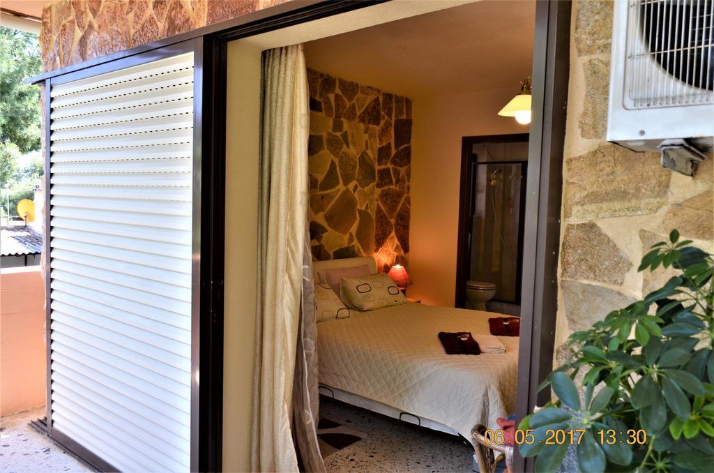 Apartments Zoumperi Nea Makri Exterior photo